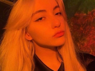 Webcam sex con Yukikim18