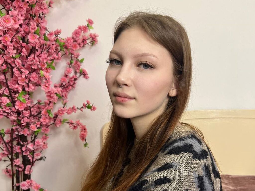 Yunalowe's profile - Image n°0