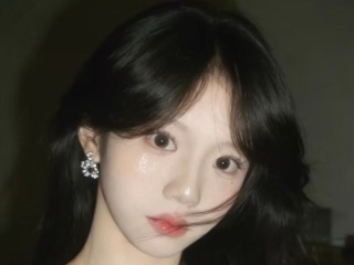 Webcam sex met Yuyanxie