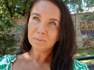 Yvonnaelena