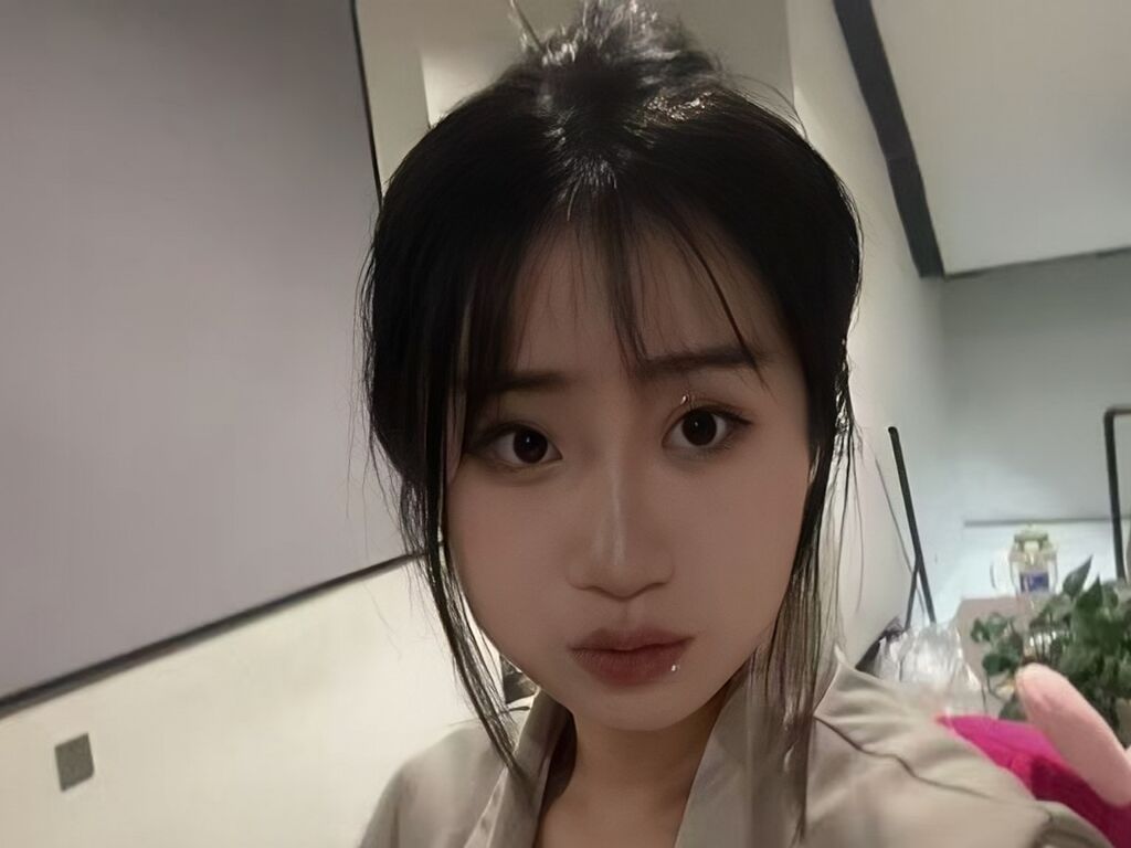 Yvonnedong's profile - Image n°0