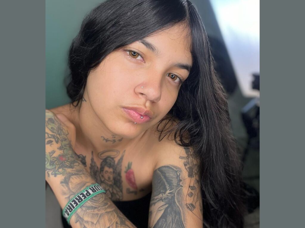 Yvonnemoons's profile - Image n°0