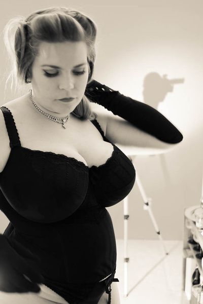 Perfil con ZoraZaftig - Imagen  n°9