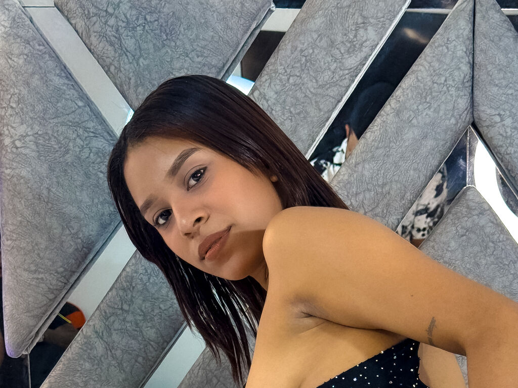 Zaraharmony's profile - Image n°1
