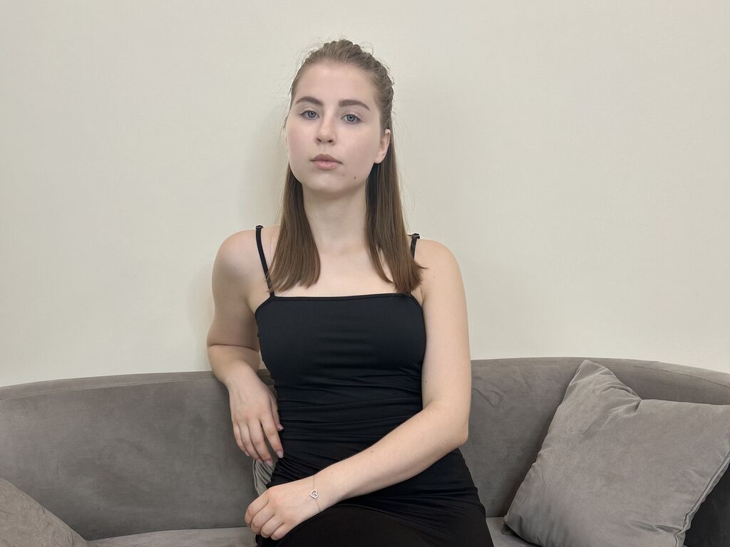 Zarahudson's profile - Image n°0