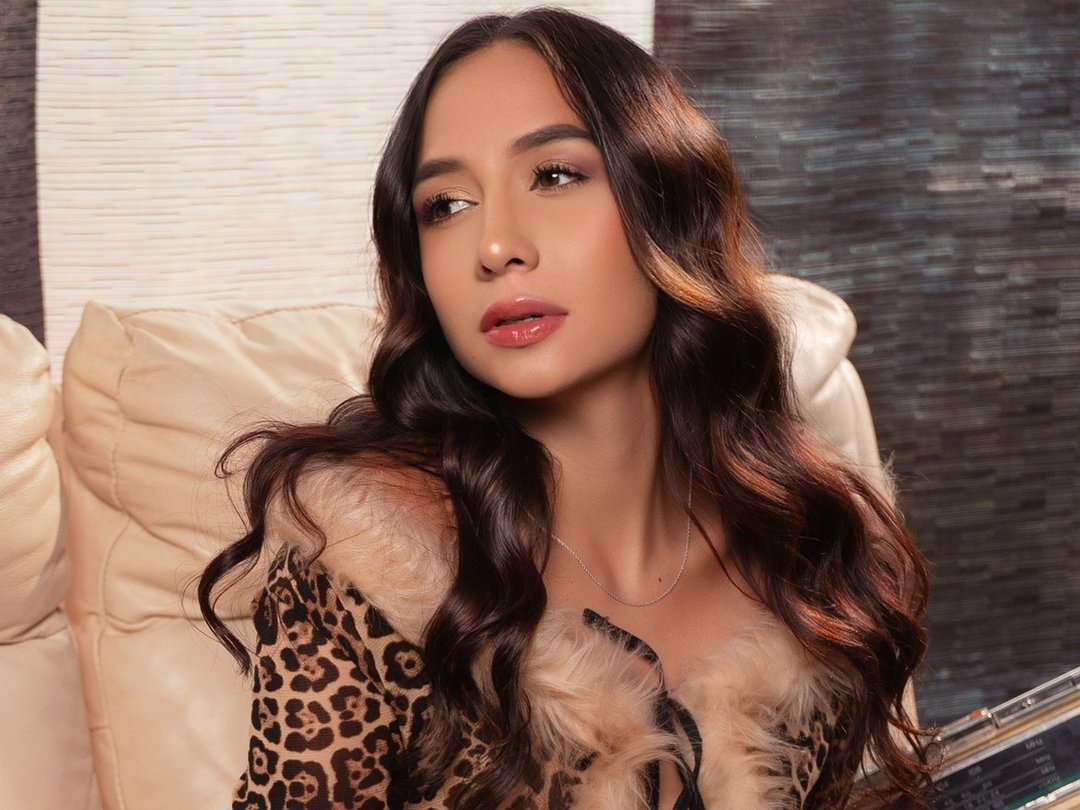 Perfil con Zarareyes - Imagen  n°0