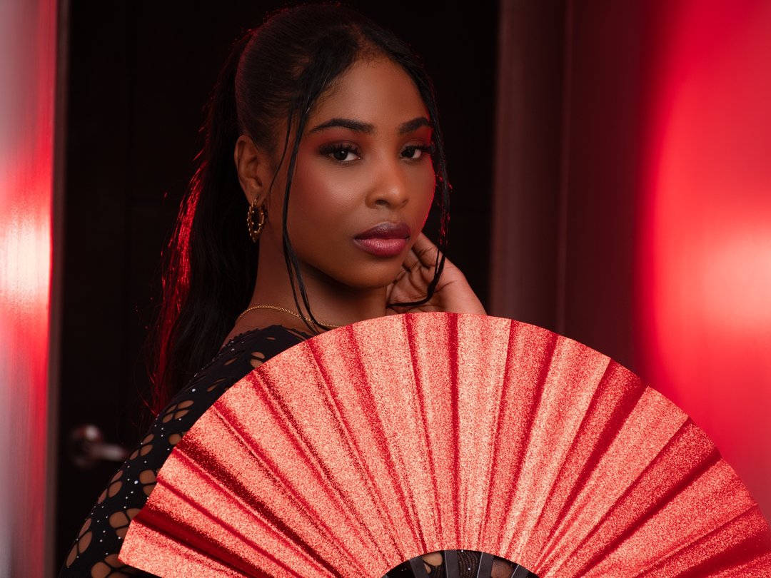 Perfil con Zendayarosse - Imagen  n°0