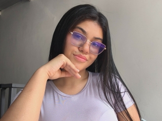 Webcam sex with Zoe_Silk