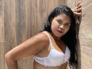 Webcam sex met Zoedior