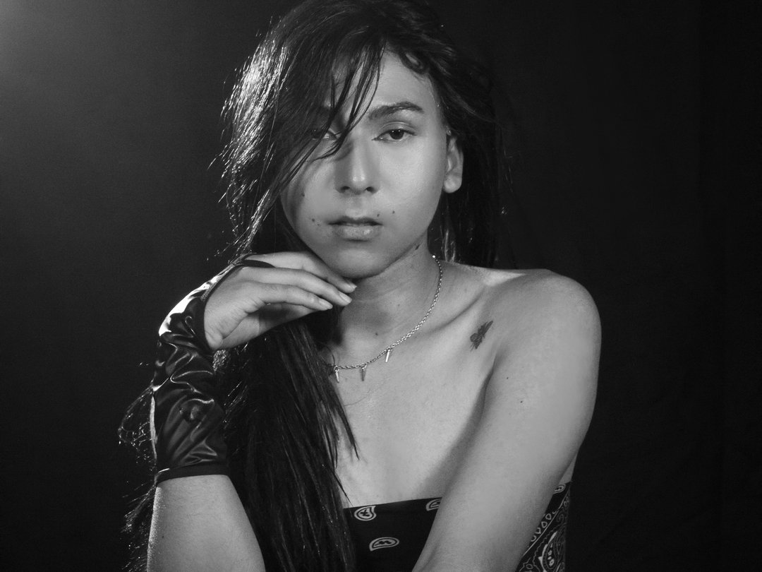 Perfil con Zoeemorettii - Imagen  n°0