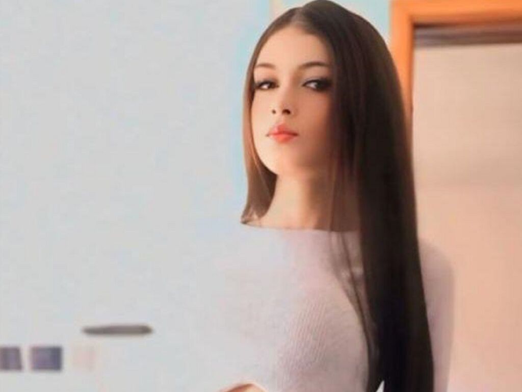 Zoeharris's profile - Image n°1