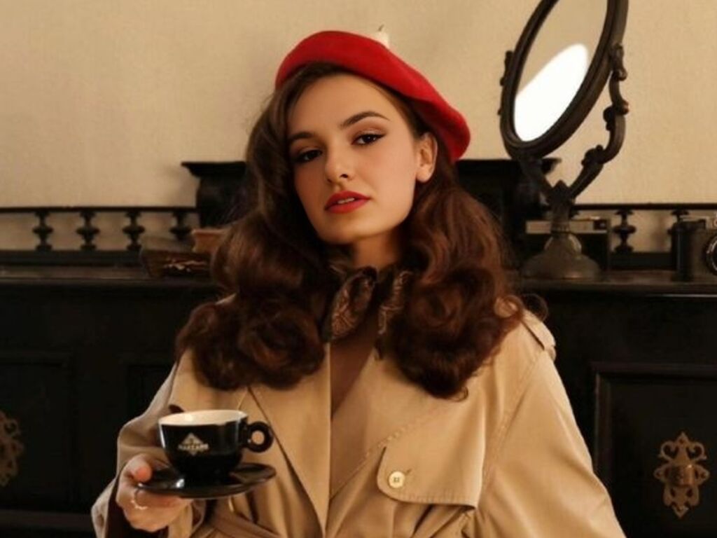 Zoehuxley's profile - Image n°0