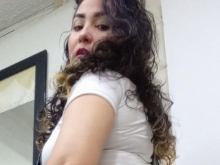 Sexo por webcam con Zoethorner