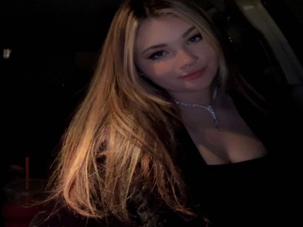 Zoeyarizona's profile - Image n°0