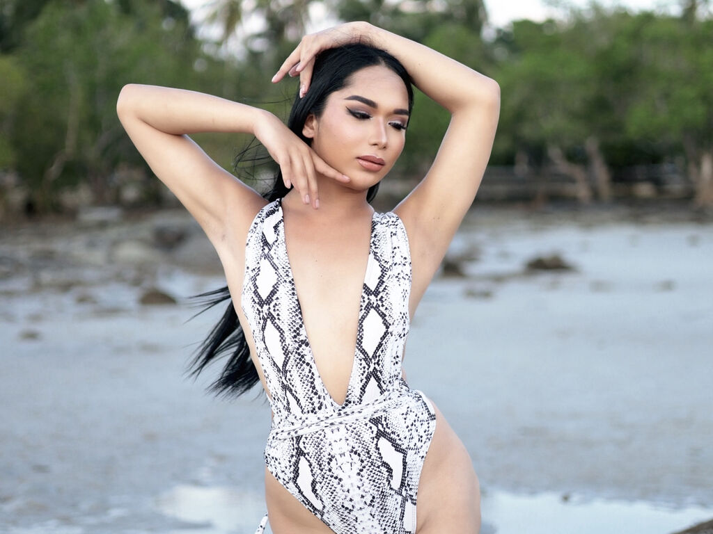 Zoeygrande's profile - Image n°1
