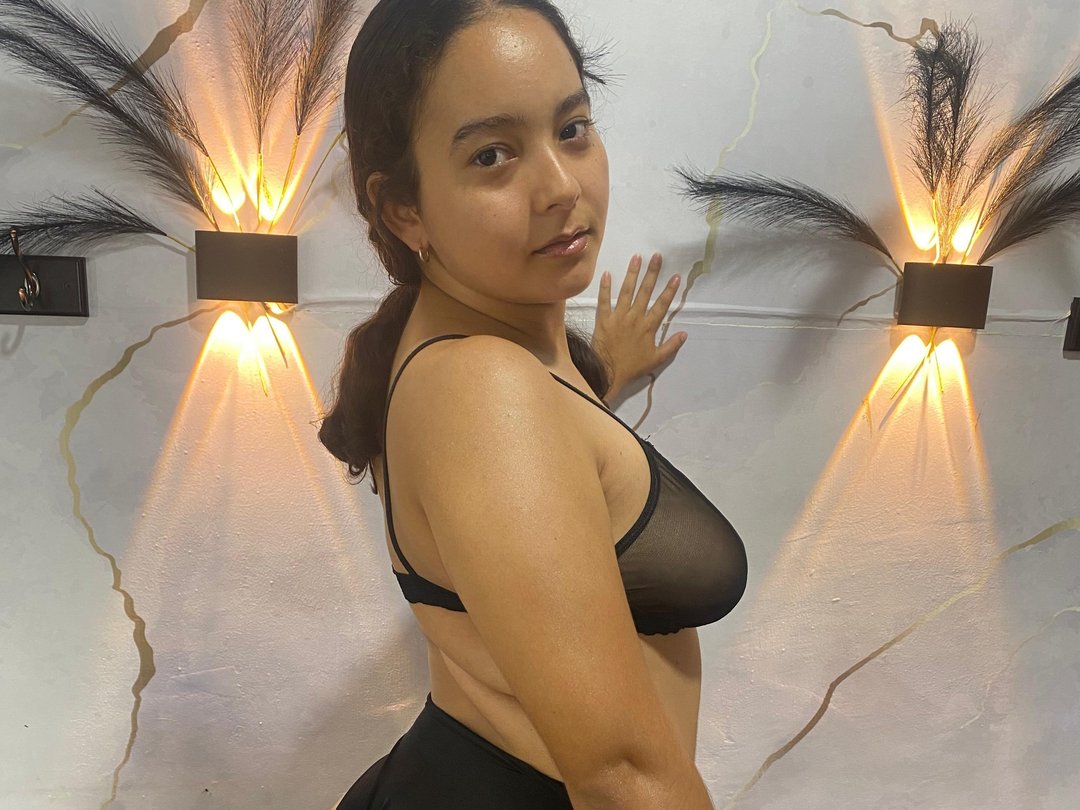 Zuly_Peter's profile - Image n°0