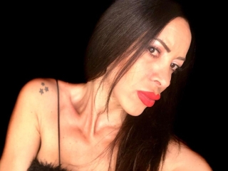 Sexo por webcam con Zyrellathompson